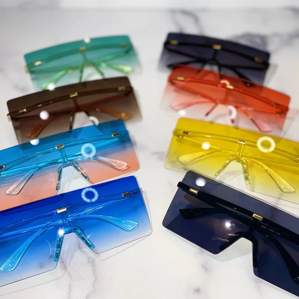 Square Frame Sunglasses - Picture 3 of 3